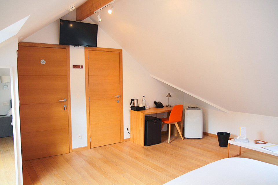 Chambre Double 4 - Bureau