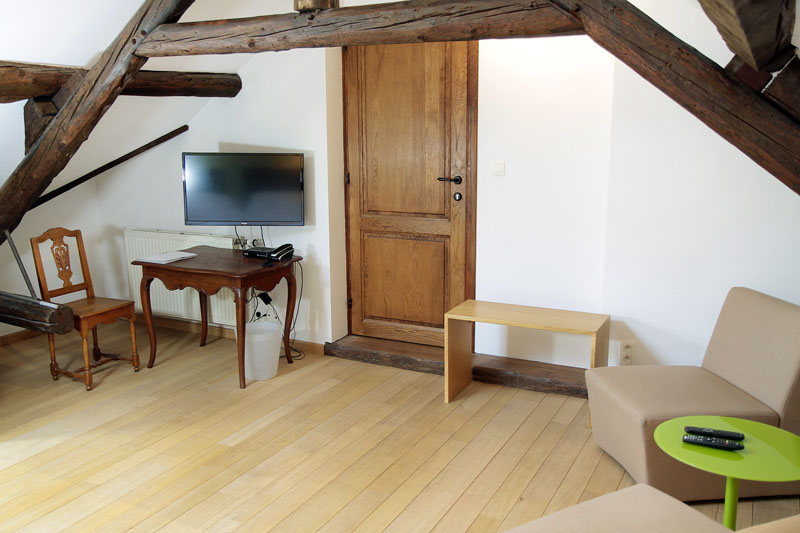 Chambre d'hôtel quatruple 6 - Coin bureau
